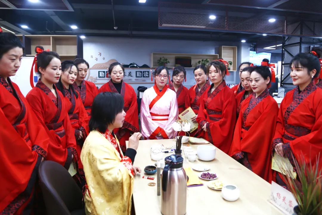 ^2023FàN