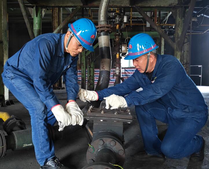 比起酷暑，他們更“酷”！