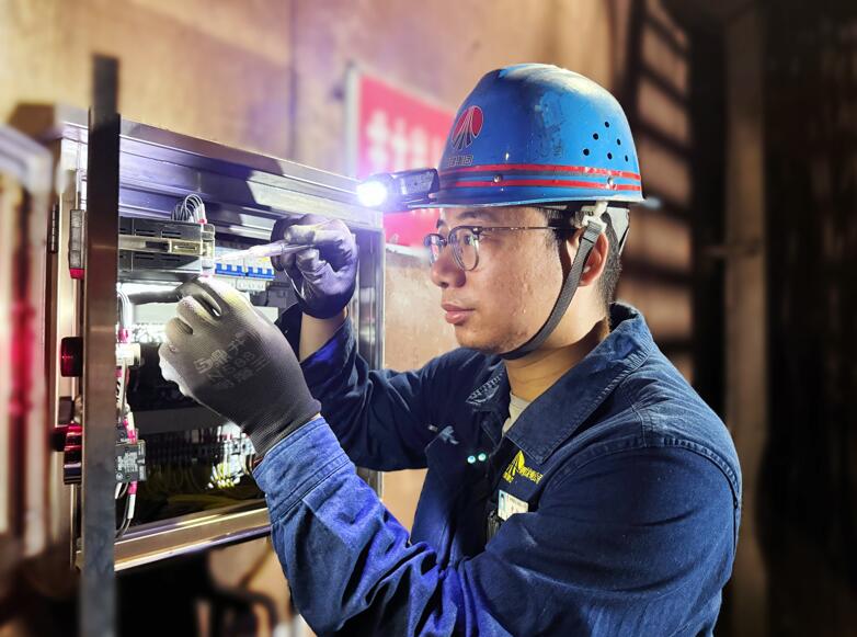 比起酷暑，他們更“酷”！