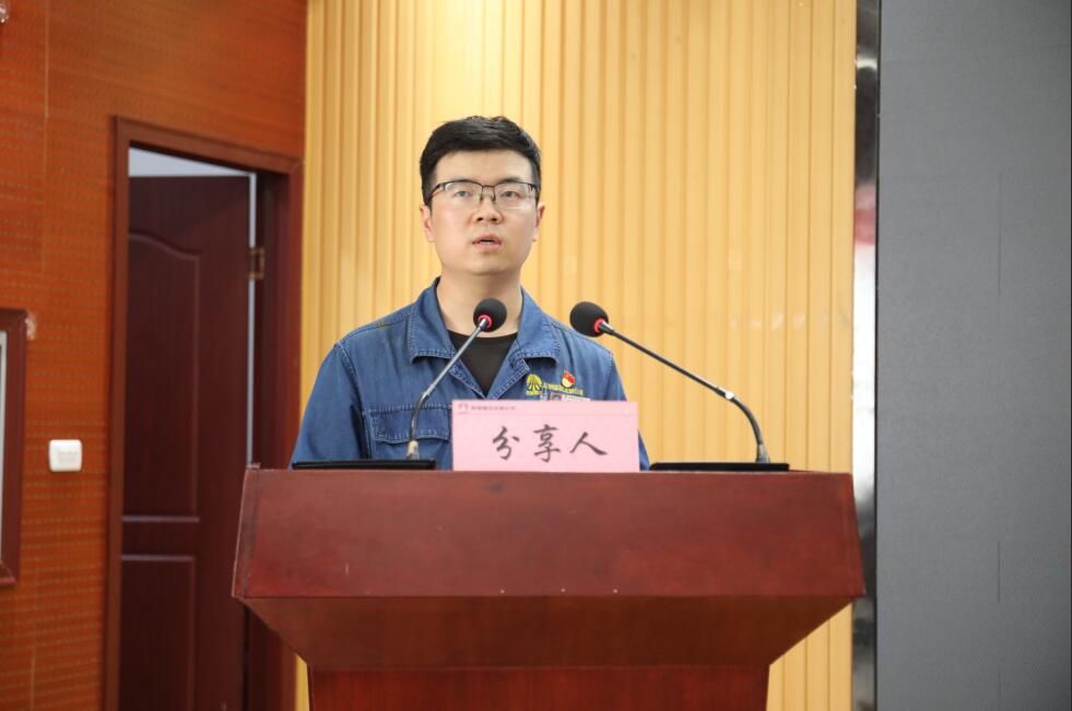 把青春扎進泥土 讓理想長成風景 把青春扎進泥土 讓理想長成風景